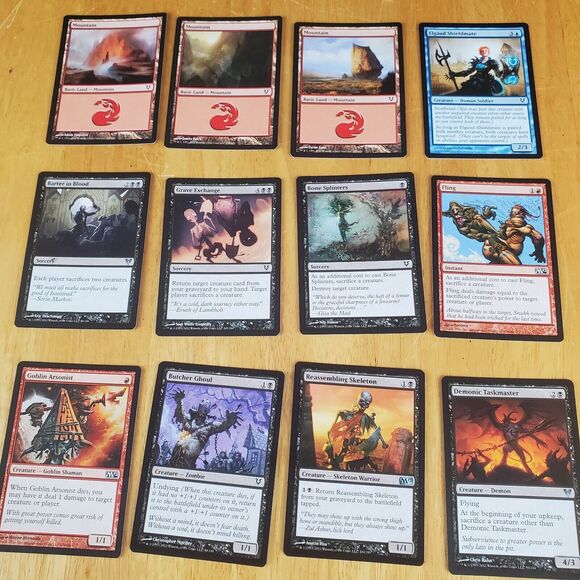 2012 Magic The Gathering MTG 12 Different Cards TCG CCG - Picture 1 of 13